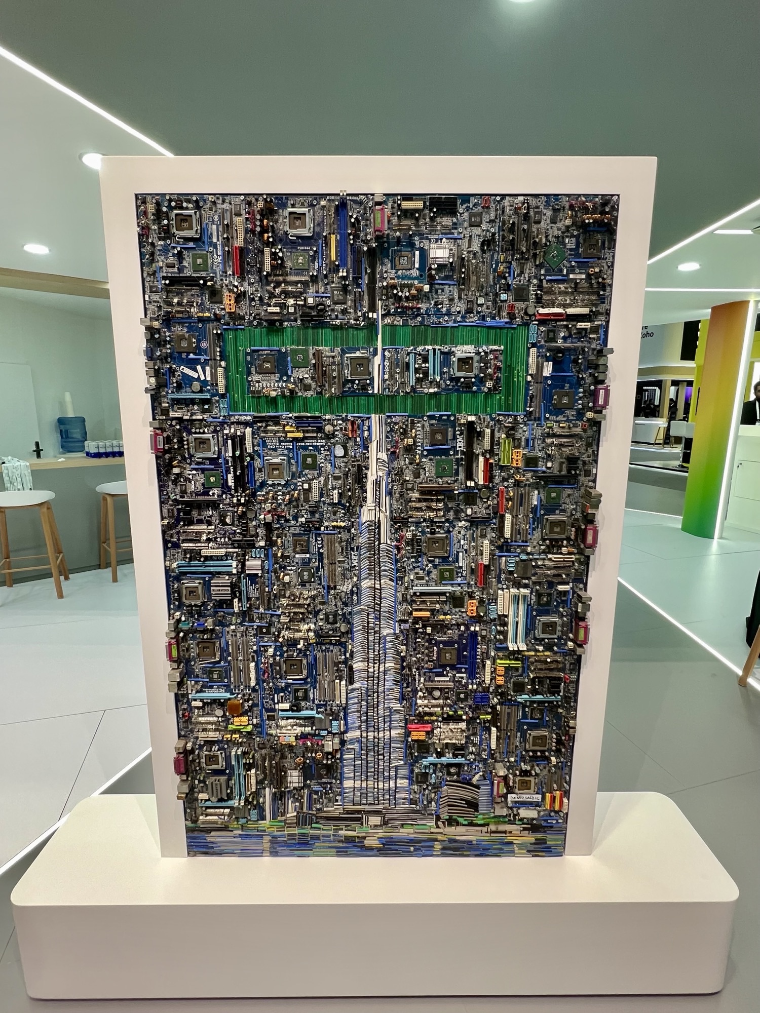 HPE Presents Electronic Waste Art Installation At GITEX This Year: A Symbol Of Environmental Concerns